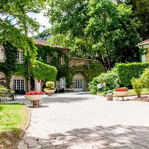 Le Cèdre De Hotel